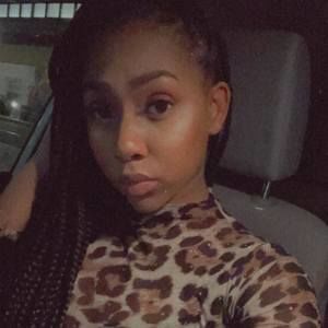 Meet your Posher, Michele